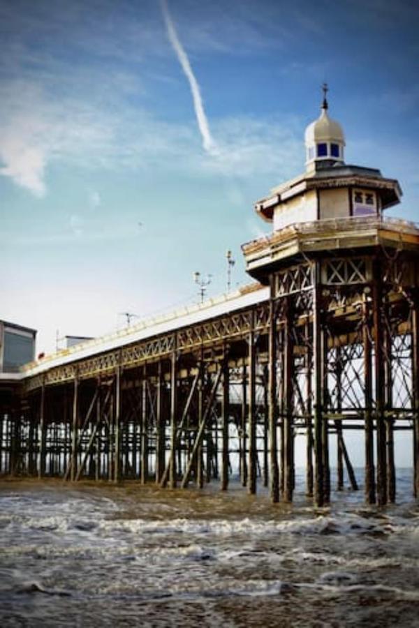 Xxhot Tubxx 4Bed Semi, Sleeps 8, 2 Bathrooms Blackpool Buitenkant foto